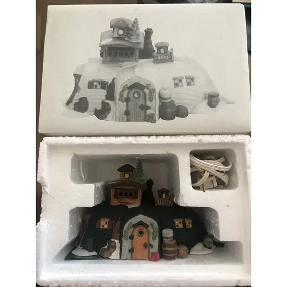 Dept. 56 Dickens Village David Copperfield Peggotty's Seaside Cottage 5550-6 Box - Picture 7 of 7